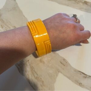 Vintage yellow chunky bangle bracelet